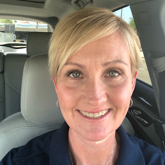 Meet your Posher, Darlene - Picture 1 of 1